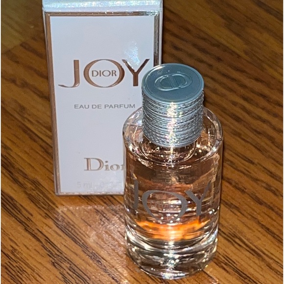 DIOR joy travel sized perfume. New 5 ml bottle, new in box - Picture 4 of 8
